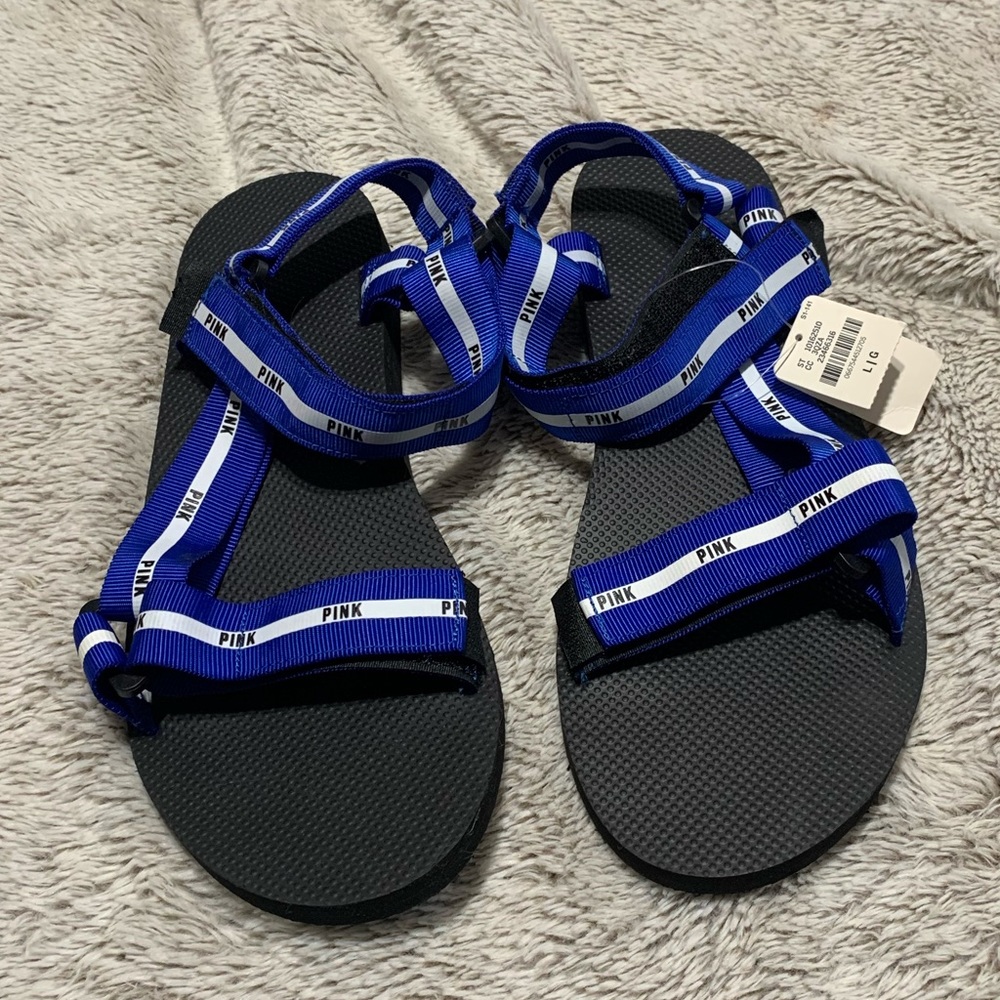 NWT // sandals // size 9/10 or L (VS pink)